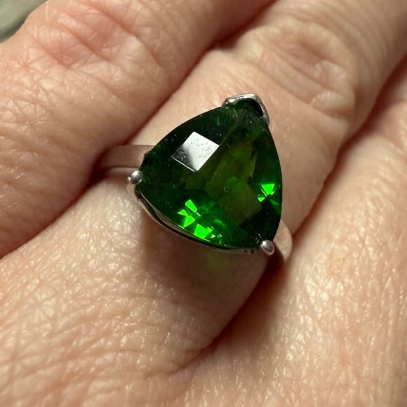 Sterling Silver Helenite Ring - Picture 1 of 12